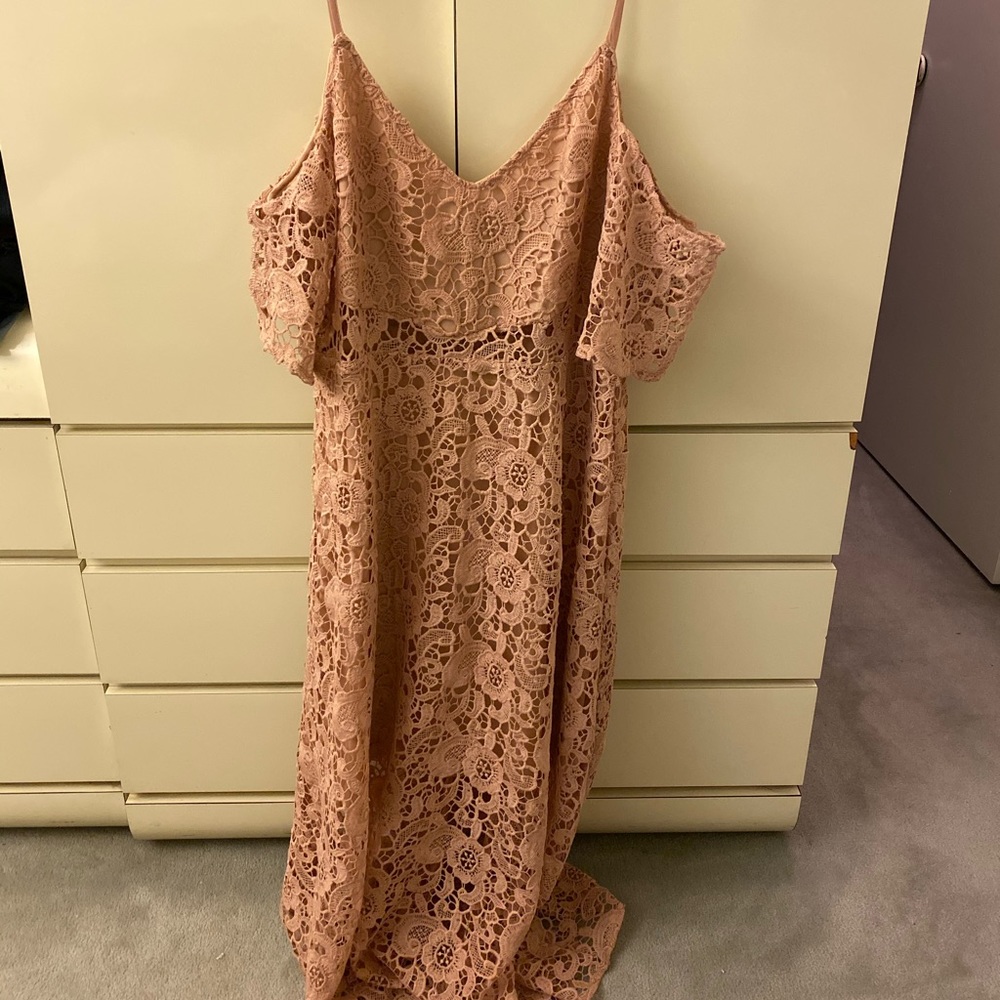 Boohoo Plus crochet lace dress (blush)
